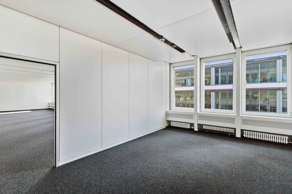 Praktisches Kleinbüro am Bahnhof Glattbrugg