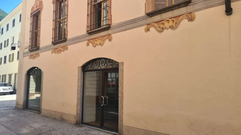 MENDRISIO: HELLES BÜRO IM ZENTRUM - Palazzo Pollini