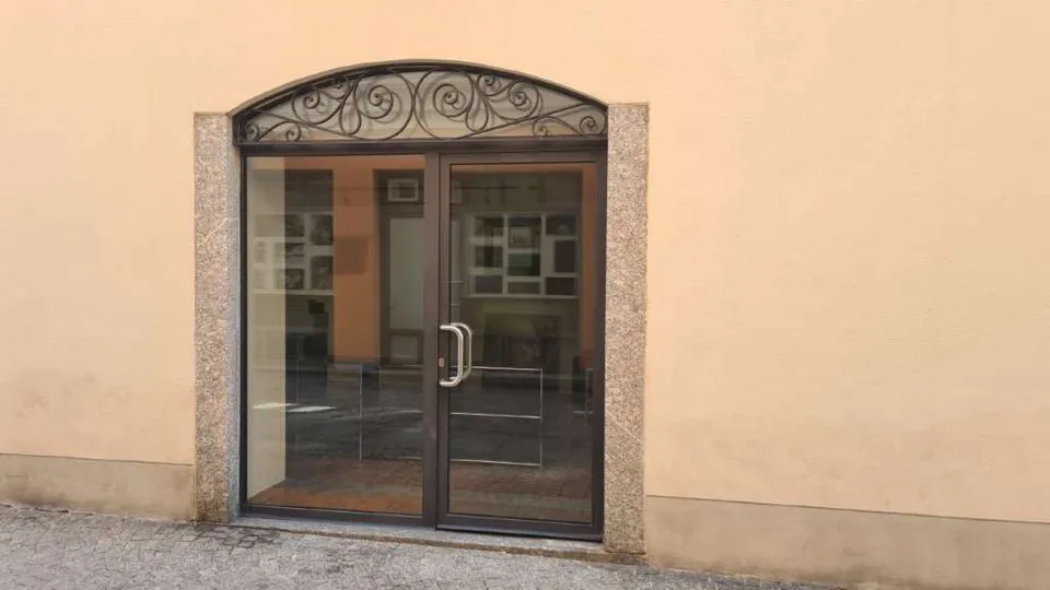 MENDRISIO: HELLES BÜRO IM ZENTRUM - Palazzo Pollini
