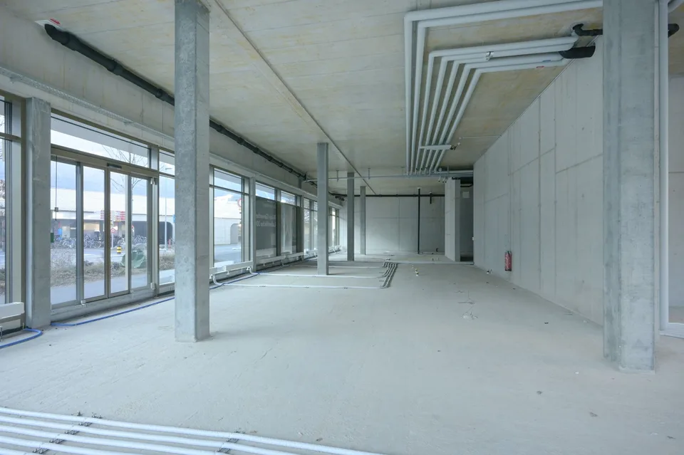 Spazio commerciale o ufficio alla stazione di Altdorf...