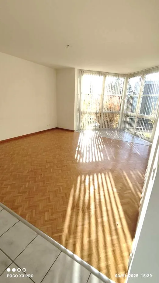 Spacieux et Charmant 2.5 pièce avec Grand Balcon et Parking  ! les deux premiers mois gratuits!