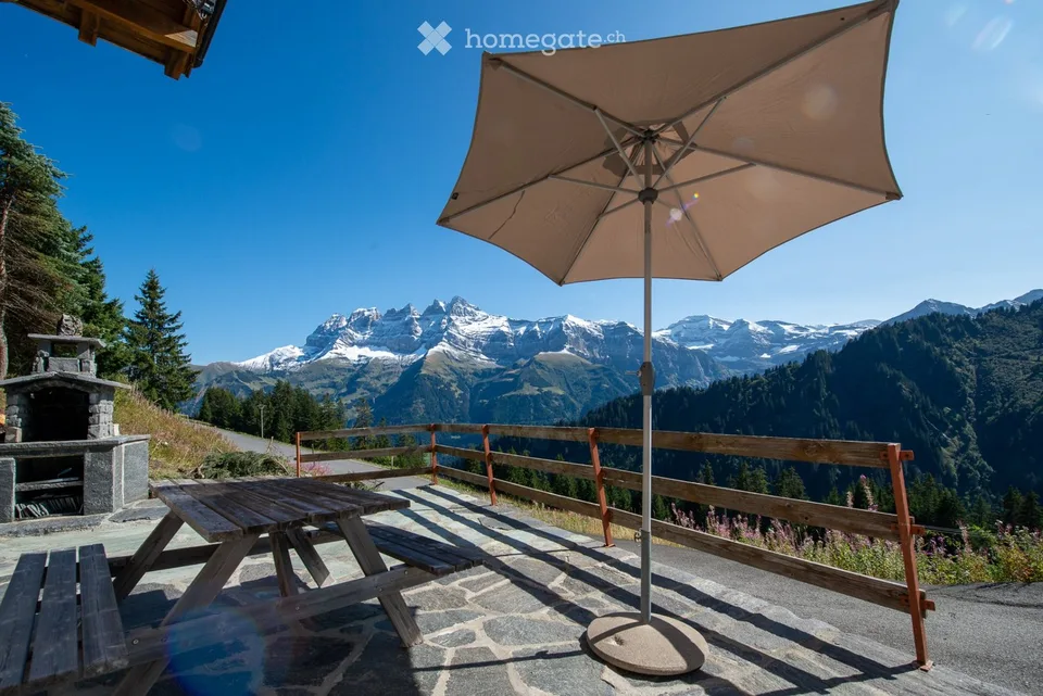 Duplex avec terrasse et vue imprenable sur les Dents-du-Midi