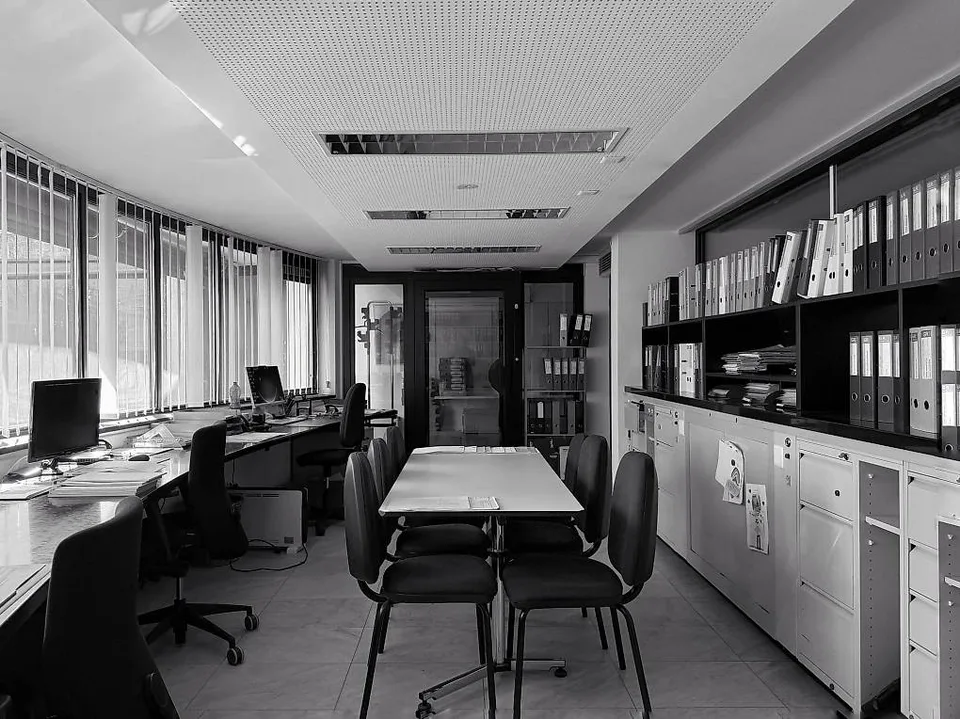 Büro- und Gewerbeflächen in Monte Carasso, modulare Größe