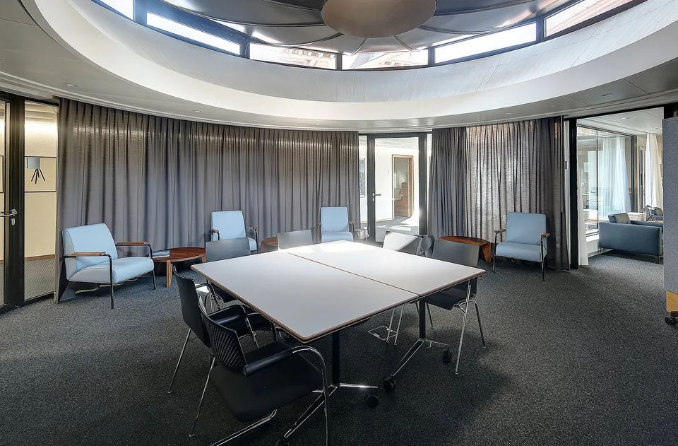 Verkaufs- und Büroraumflächen im Stadtzentrum – Foto 12 von 22