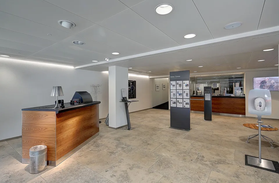 Verkaufs- und Büroraumflächen im Stadtzentrum – Foto 6 von 22
