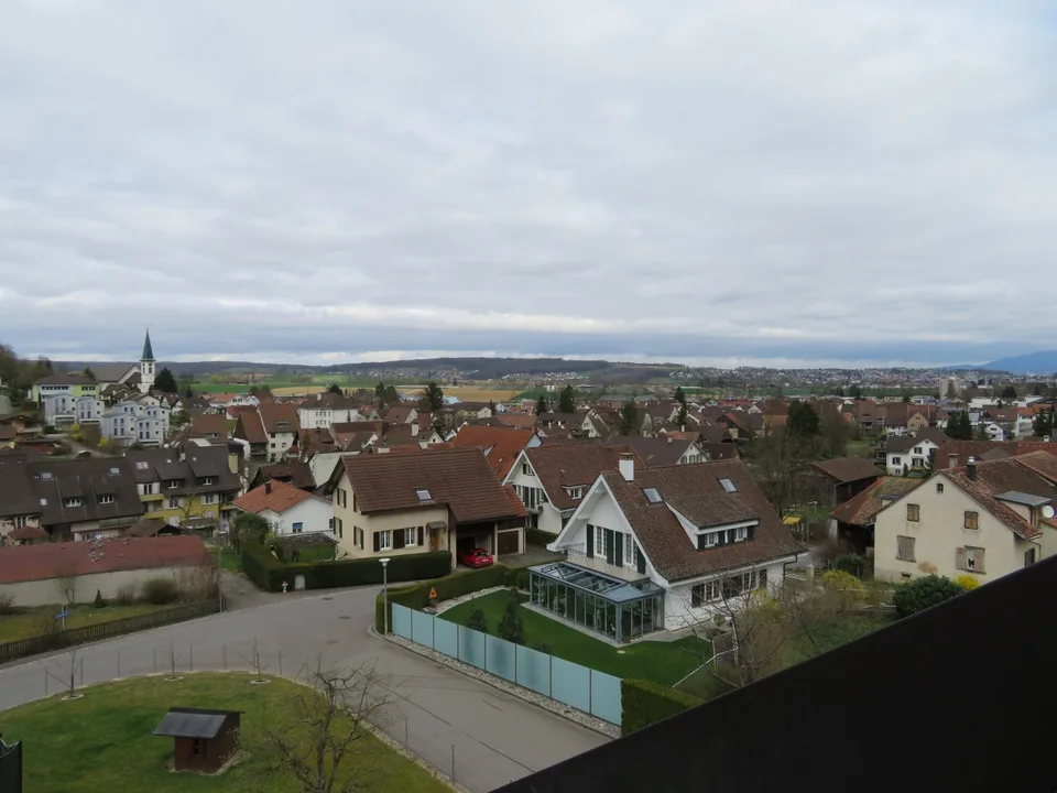 Appartamento moderno e spazioso di 2,5 locali con vista panoramica