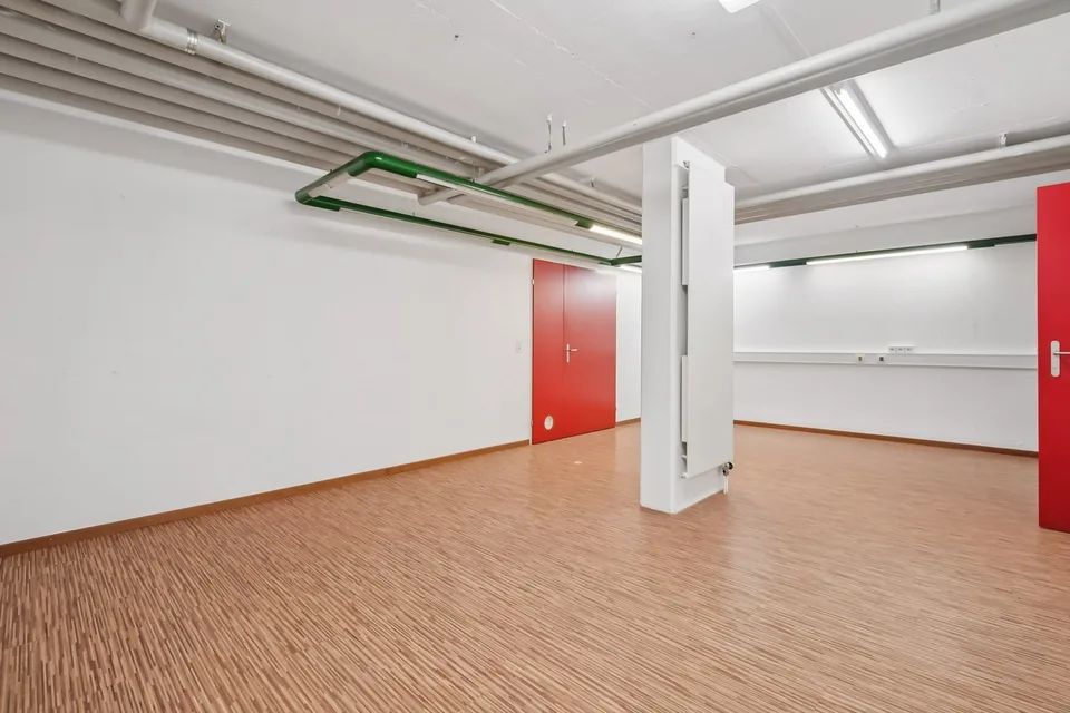 Gewerbe/Ladenfläche mit Schaufenster an bester Lage in Bremgarten