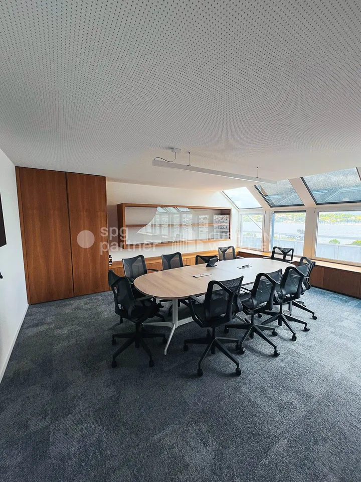 Uffici luminosi di 190 m² con terrazza e vista sul lago, Lausanne 82