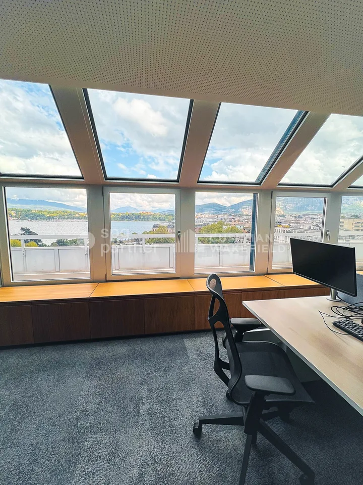 Bureaux lumineux de 190 m² avec terrasse et vue sur le lac, Lausanne 82 – photo 6 sur 7