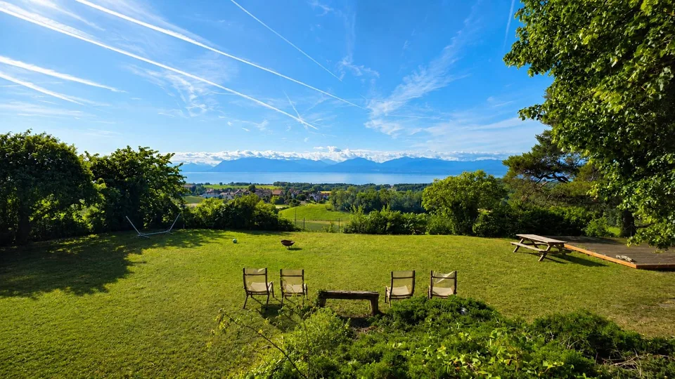 Villa mit 6 Zimmern und Blick auf den See und die Alpen