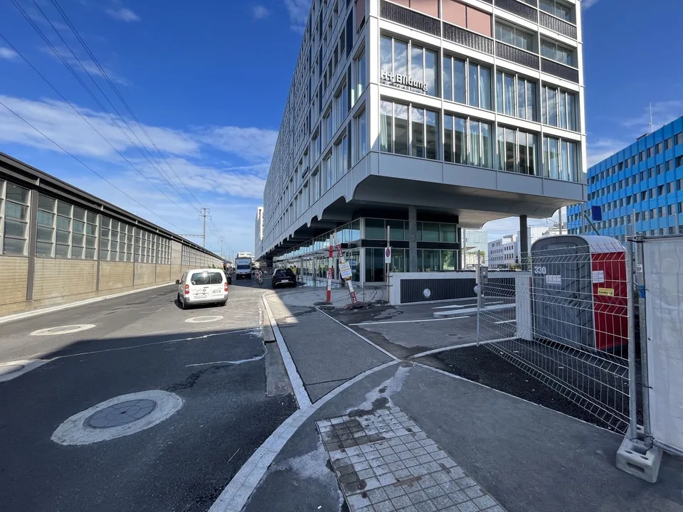 Parcheggio e bicicletta ad Aarau