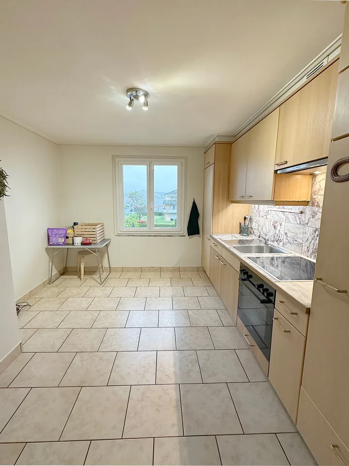 Wohnung mit 3.5 Zimmern und Balkon in Yverdon-les-Bains
