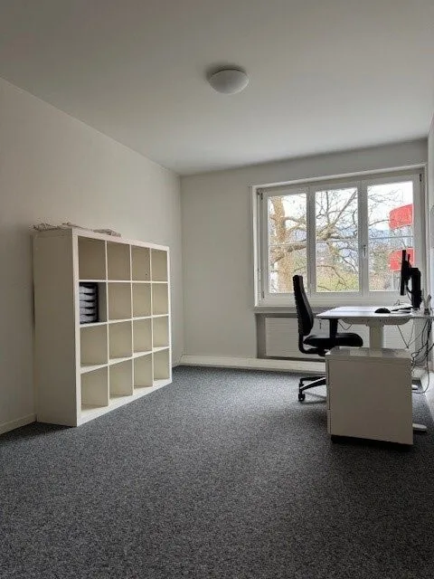 Helles Büro mit Wohlfühlfaktor