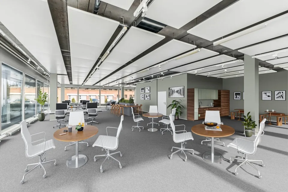 Modern ground floor space in a high-quality office building in Steinhausen