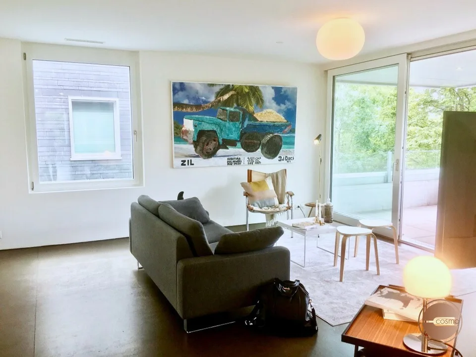 STILVOLLES 4.5 ZI. APARTMENT MITTEN IN DER STADT / STYLISH 4.5 ROOM APARTMENT IN THE MIDDLE OF CITY