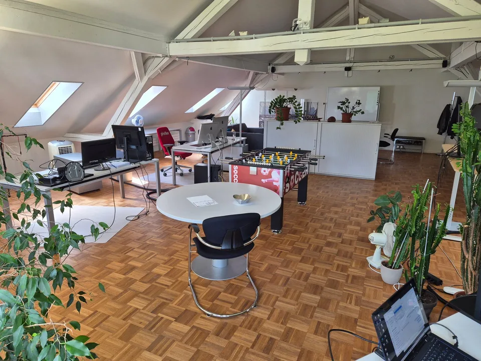Büro/Atelier mit Altbaucharme