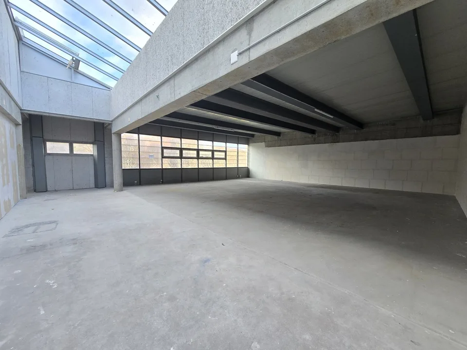 Exzellente Lage - Atelier - 158m² - Crissier - 1. Miete angeboten!