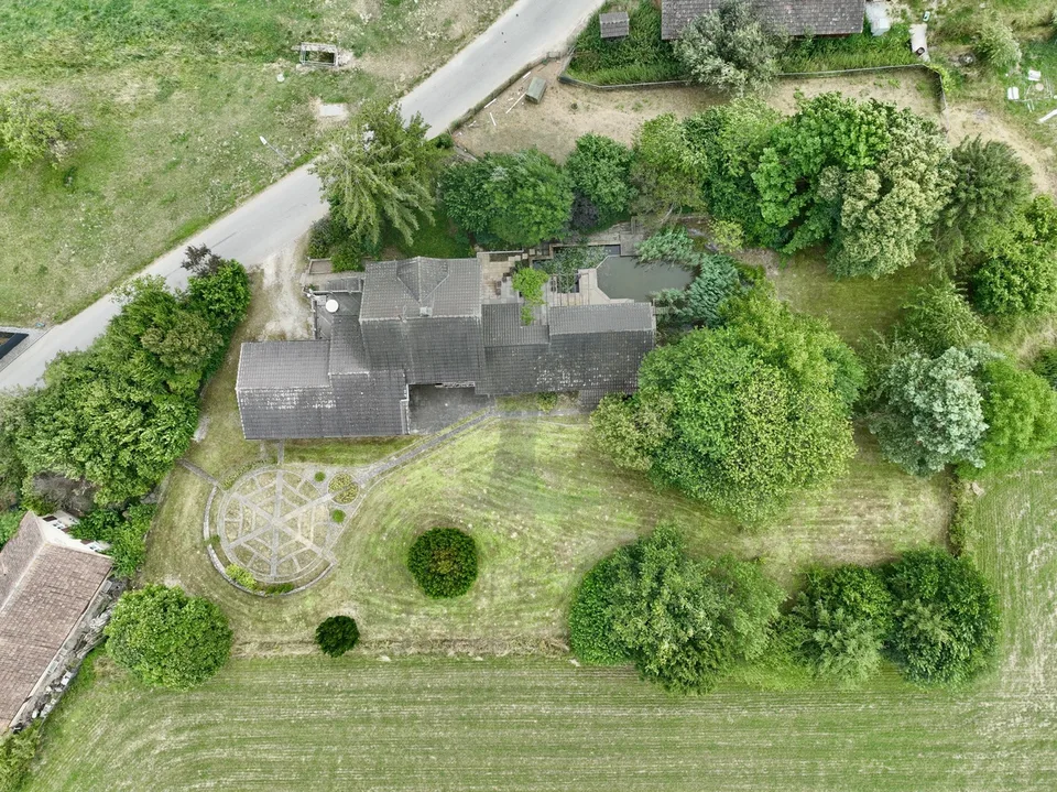 Villa con giardino da sogno a Montignez