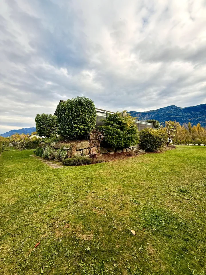 MAGNIFICA VILLA ristrutturata con terreno a FULLY