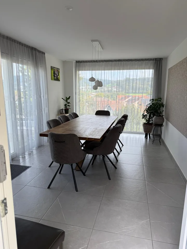 Exklusives Einfamilienhaus mit Einliegerwohnung an ruhiger Hanglange. – Foto 12 von 30