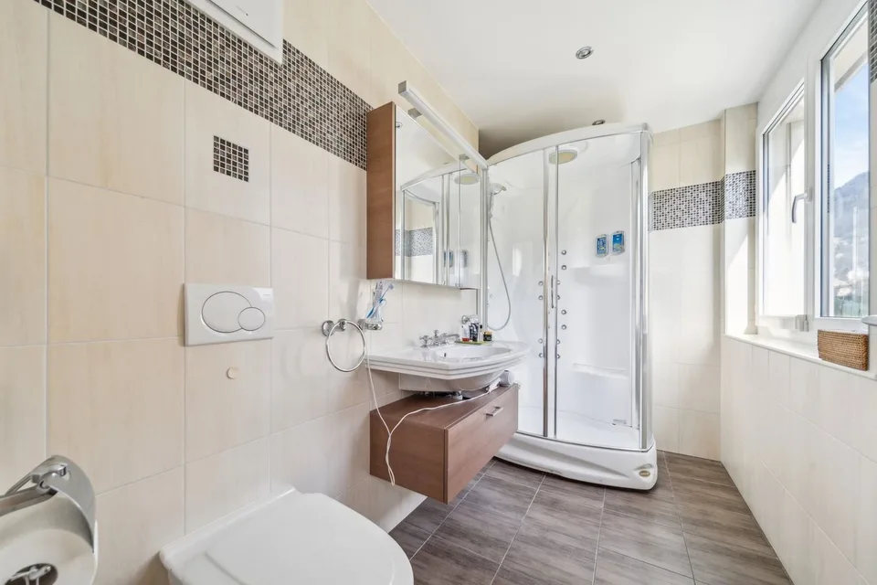 Appartamento di 5.5 locali con vista lago e sauna privata – foto 11 di 13