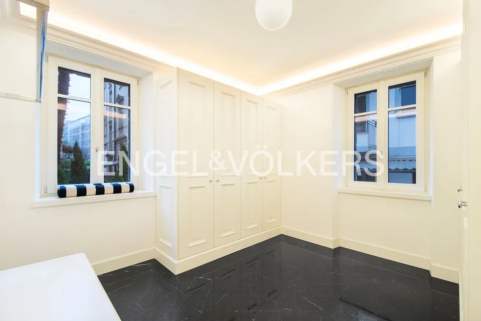 Palazzina ristrutturata di rappresentanza in centro Lugano – foto 8 di 13