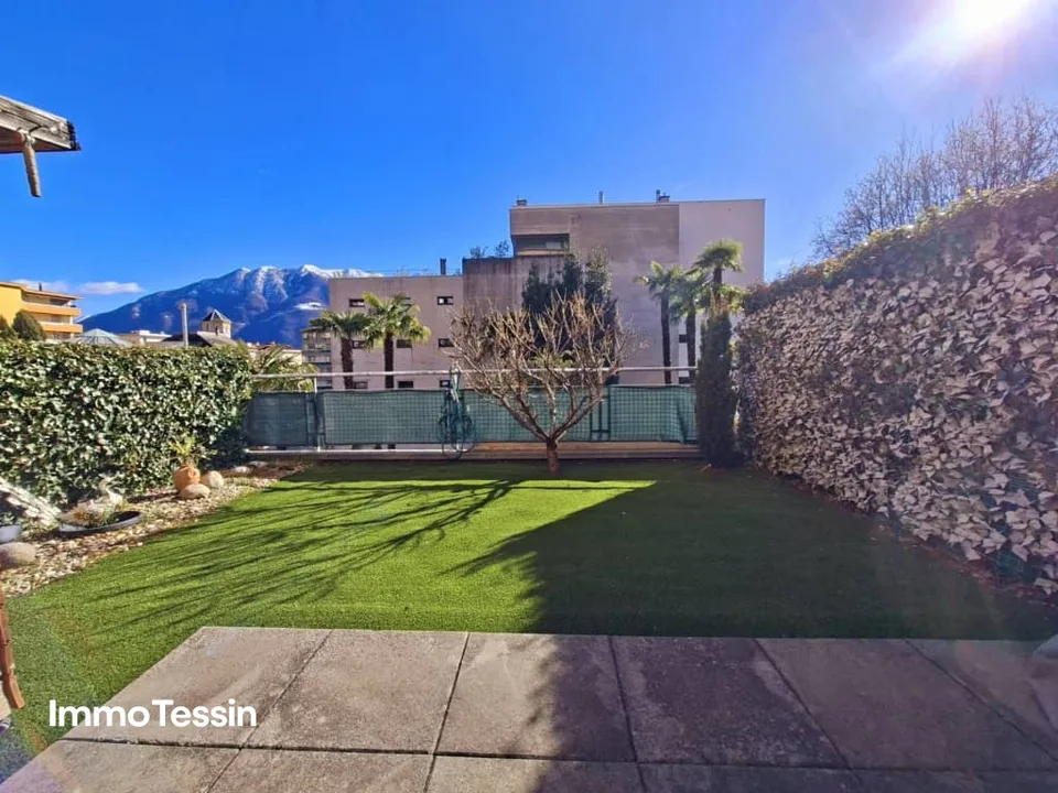 LOCARNO-MURALTO: Perfekte Wohnung nahe der Seepromenade mit privatem Garten an idealer Lage zwischen See und Stadtzentrum