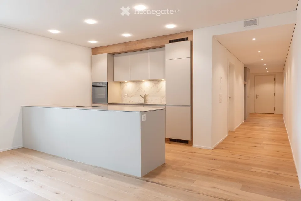 Moderne 5.5 Zimmer Eigentumswohnung mit grossem Sitzplatz
