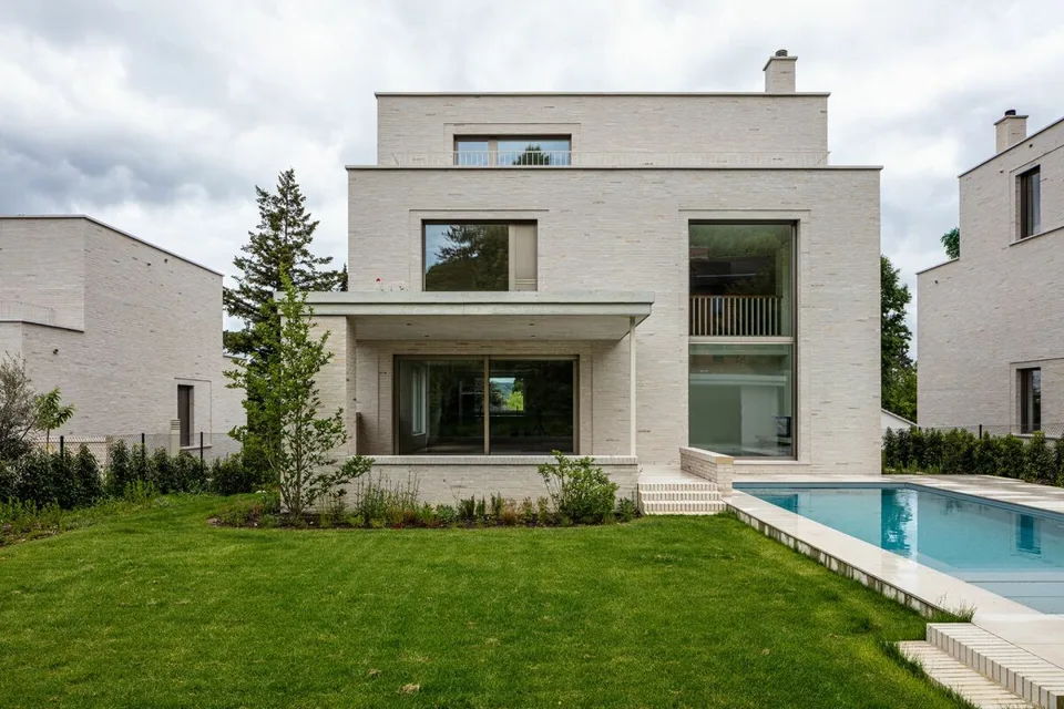Exklusiver Neubau bezugsbereit - Exclusive new-build ready to move into
