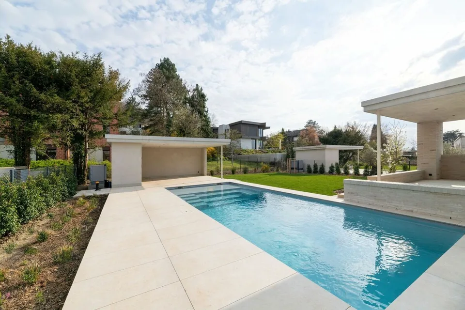 Exklusiver Neubau bezugsbereit - Exclusive new-build ready to move into