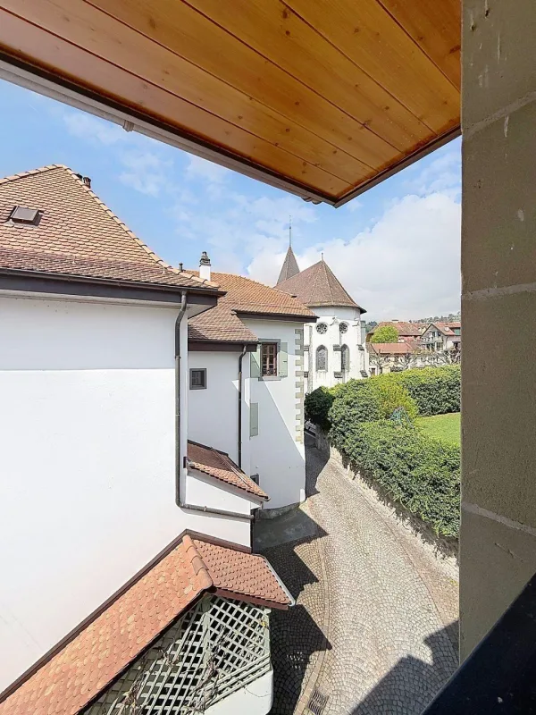 Lutry - Maison atypique dans le bourg