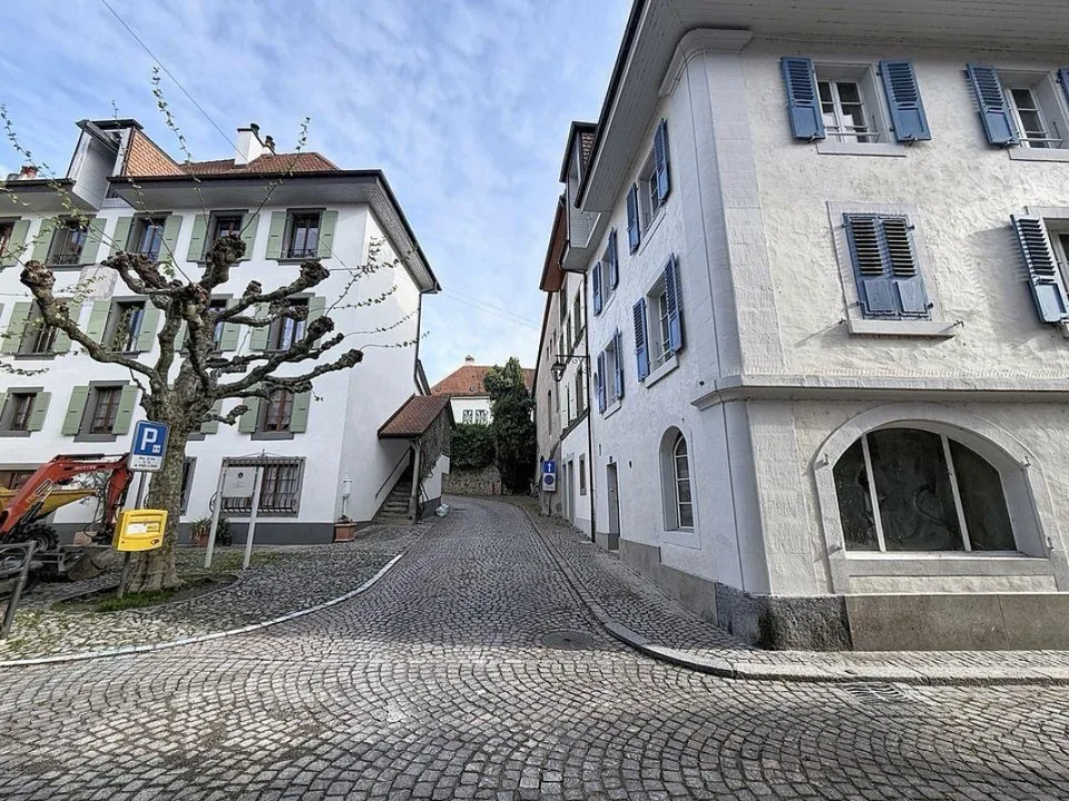 Lutry - Ungewöhnliches Haus im Ortskern
