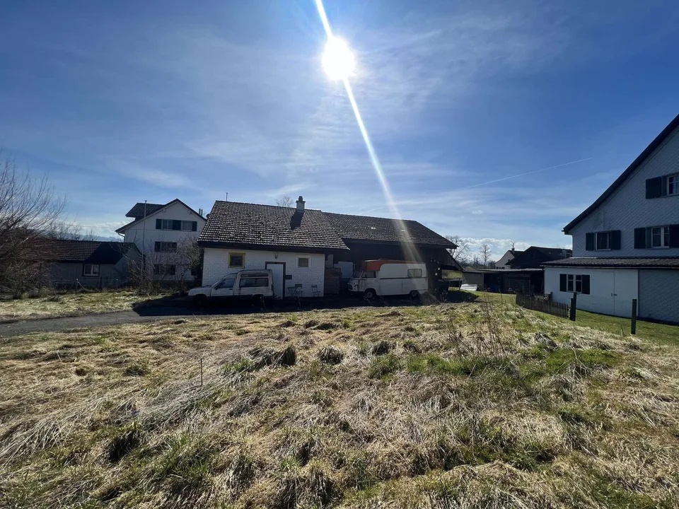 Baugrundstück in Zihlschlacht  ? 1'367 m² in der Dorfzone (D2)