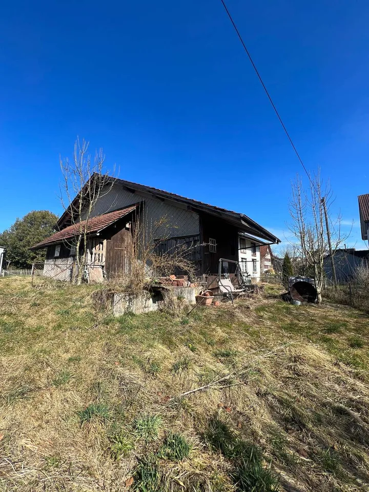 Baugrundstück in Zihlschlacht  ? 1'367 m² in der Dorfzone (D2)