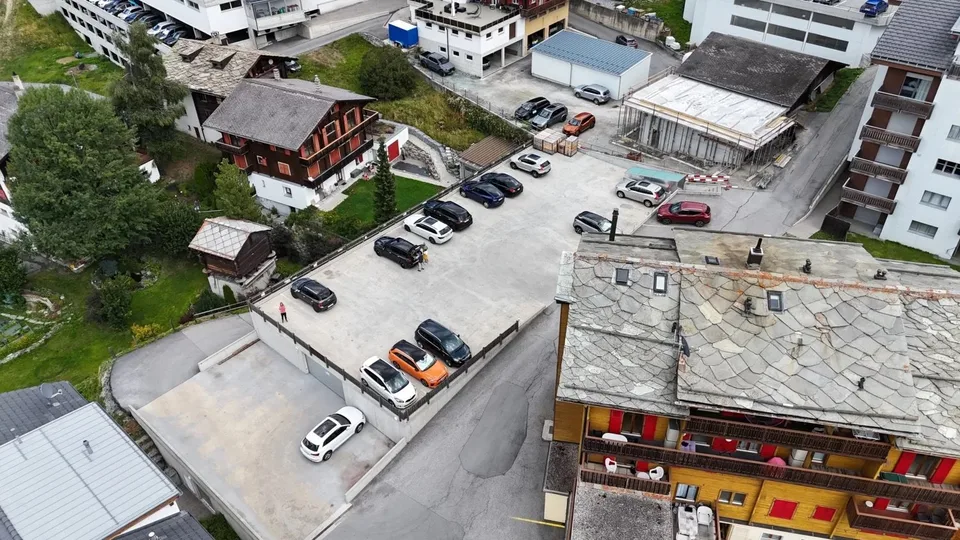 Parcheggio di lusso nel centro del villaggio di Grächen – foto 7 di 8