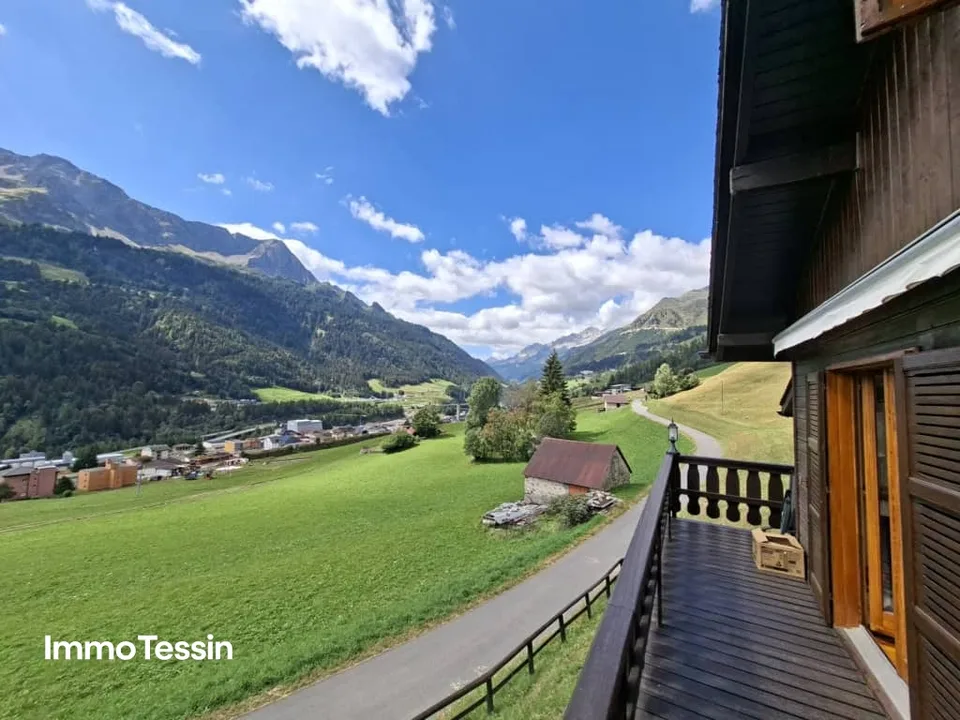 DEUXIÈME RÉSIDENCE : Magnifique chalet avec un travail du bois raffiné et un appartement d'invité dans un emplacement isolé bien ensoleillé – photo 6 sur 13