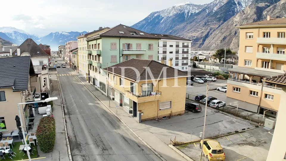 Immobile con rendita nel cuore di Saxon - Opportunità rara