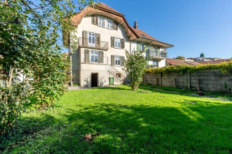 Doppelhaus mit Entwicklungspotenzial
