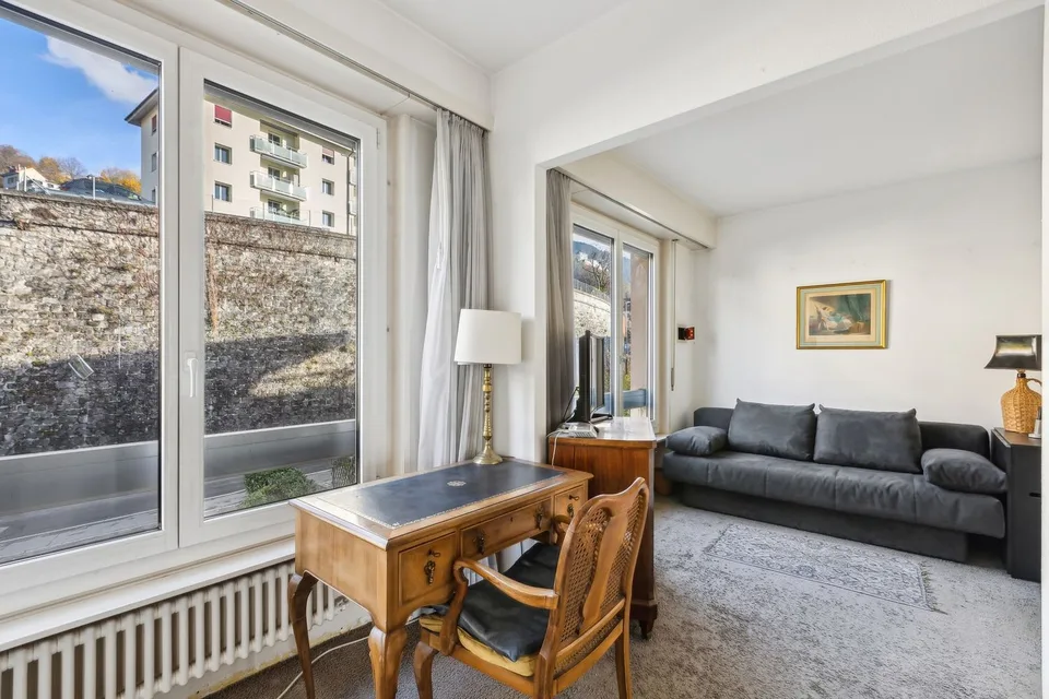 Exklusiv: Wohnung zur Renovierung mit außergewöhnlichem Blick – Foto 7 von 12