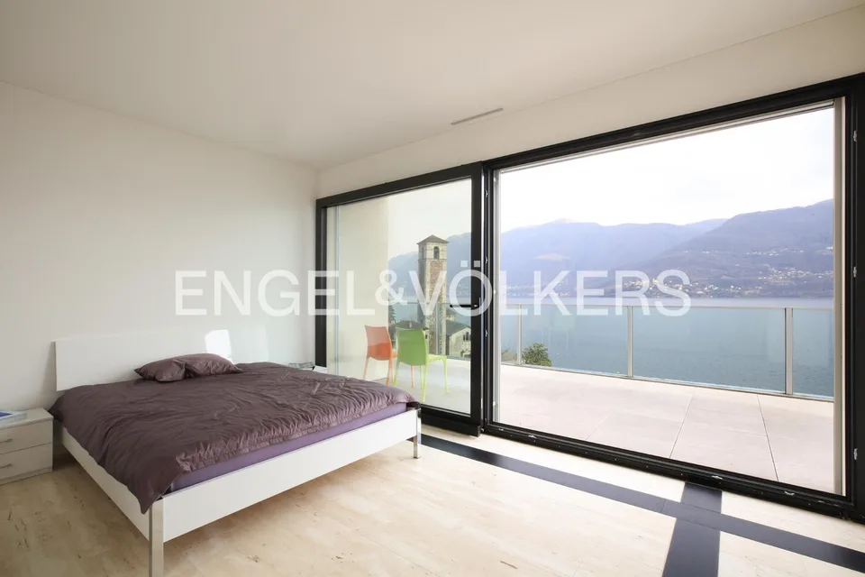 Attique moderne et lumineuse avec vue panoramique sur le lac (51) – photo 21 sur 26
