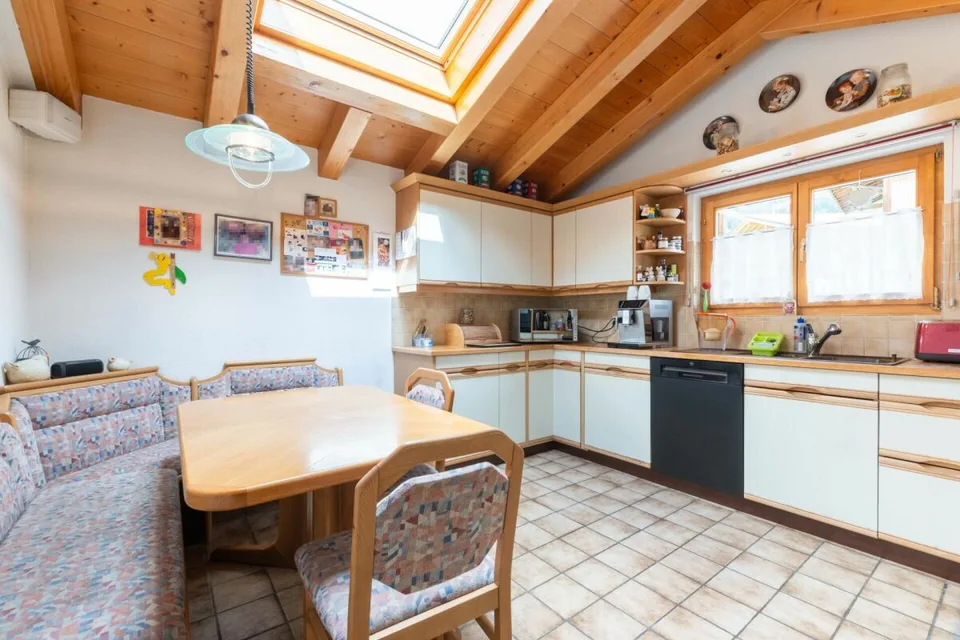 Grosszügige 5-Zimmer-Dachgeschosswohnung im Chalet Granit – Foto 6 von 23