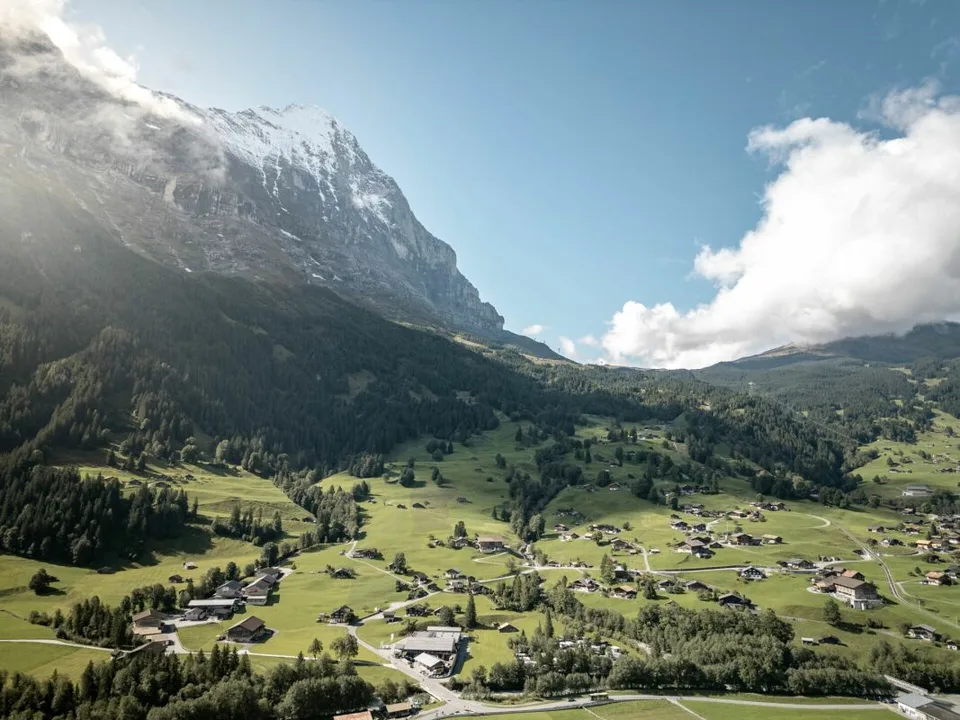 Ampio appartamento di 5 locali al piano mansardato del chalet Granit