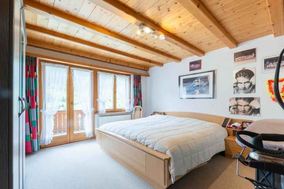 Grosszügige 5-Zimmer-Dachgeschosswohnung im Chalet Granit – Foto 12 von 23