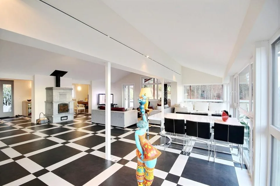 MAISON INDIVIDUELLE  DE 6,5 PIECES AVEC SUPERBE VUE PANORAMIQUE DANS QUARTIER RESIDENTIEL TRES CALME