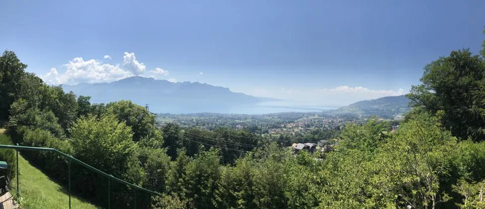 MAISON INDIVIDUELLE  DE 6,5 PIECES AVEC SUPERBE VUE PANORAMIQUE DANS QUARTIER RESIDENTIEL TRES CALME