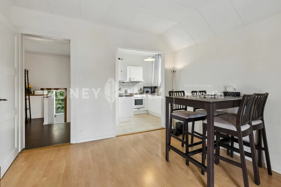 Einfamilienhaus mit 8 Zimmern in Crissier – Foto 8 von 16
