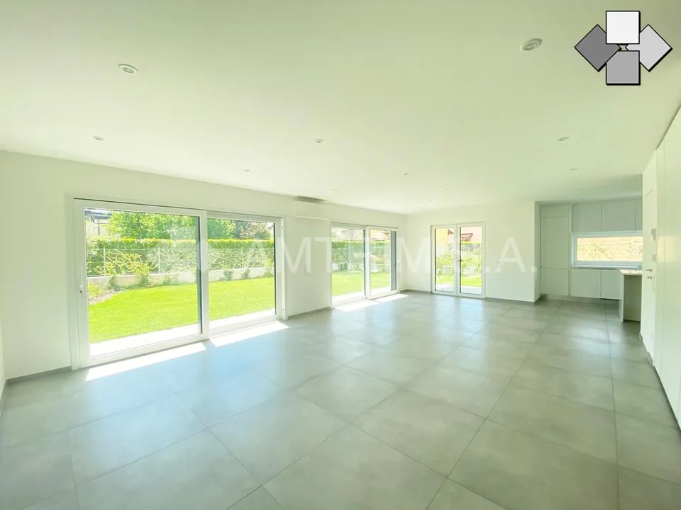 Moderna villa singola a Ligornetto