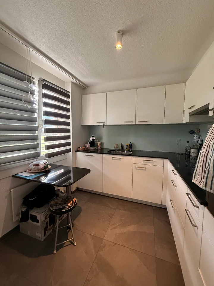 Charmant appartement 3.5 pièces avec balcon et belle vue à Thoune