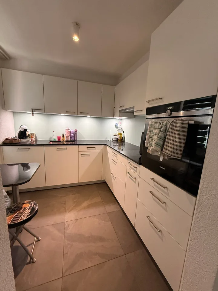 Charmant appartement 3.5 pièces avec balcon et belle vue à Thoune