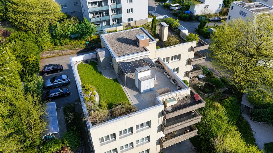 Appartamento attico esclusivo in una zona residenziale molto richiesta a Solothurn